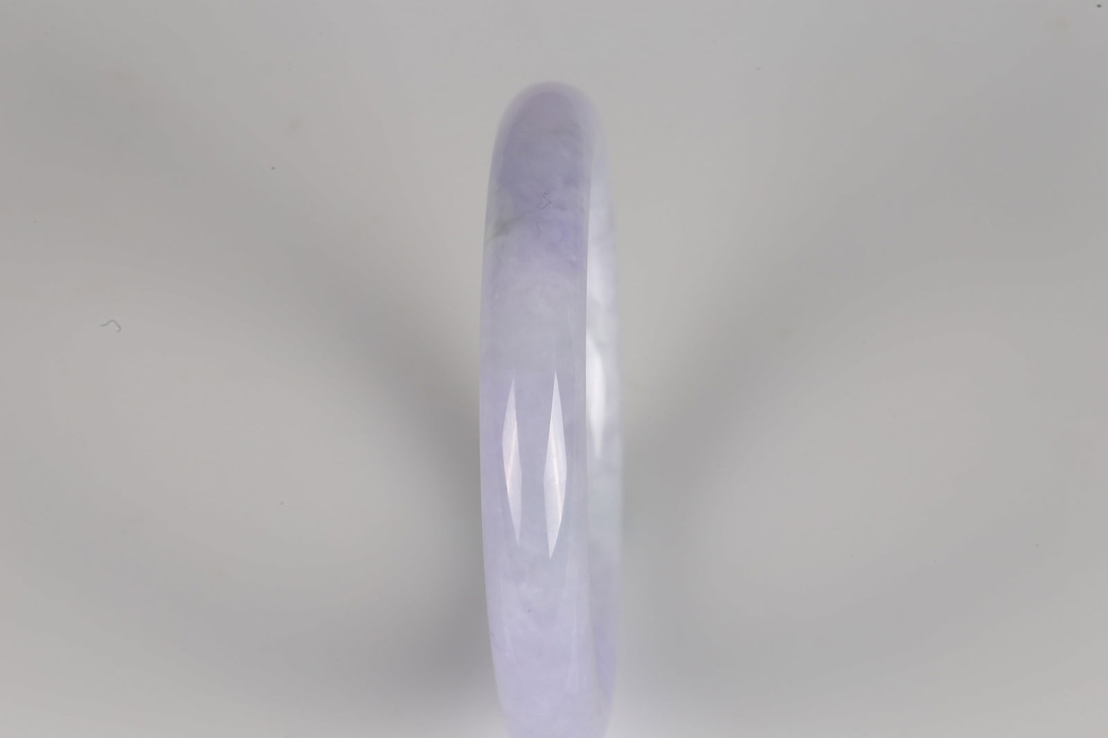 A Lavender Jadeite Bangle - 7