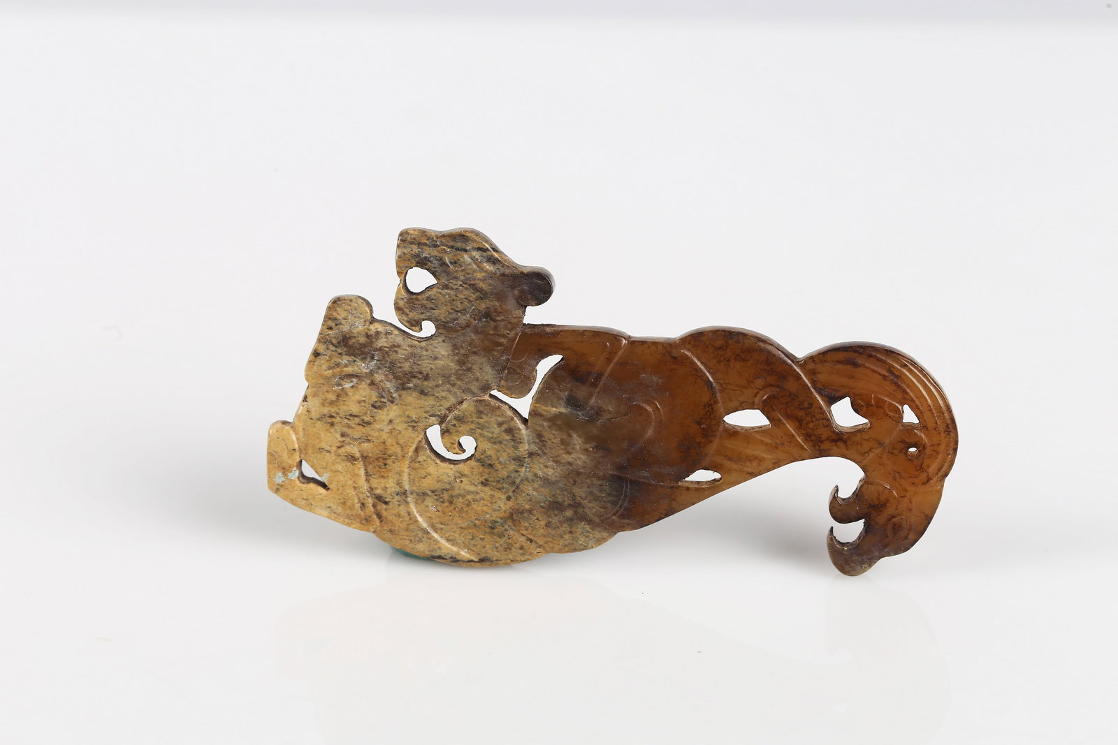 A Jade ‘Mythical Beast’ Pendant - 2