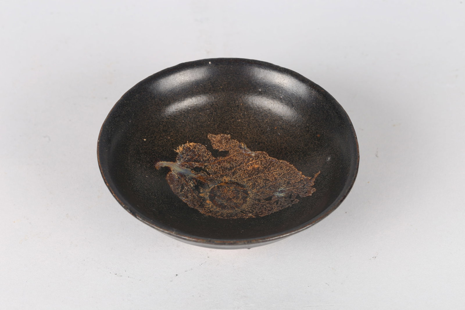 A Jizhou 'Tea-Leaf-Pattern' Tea Bowl - 8