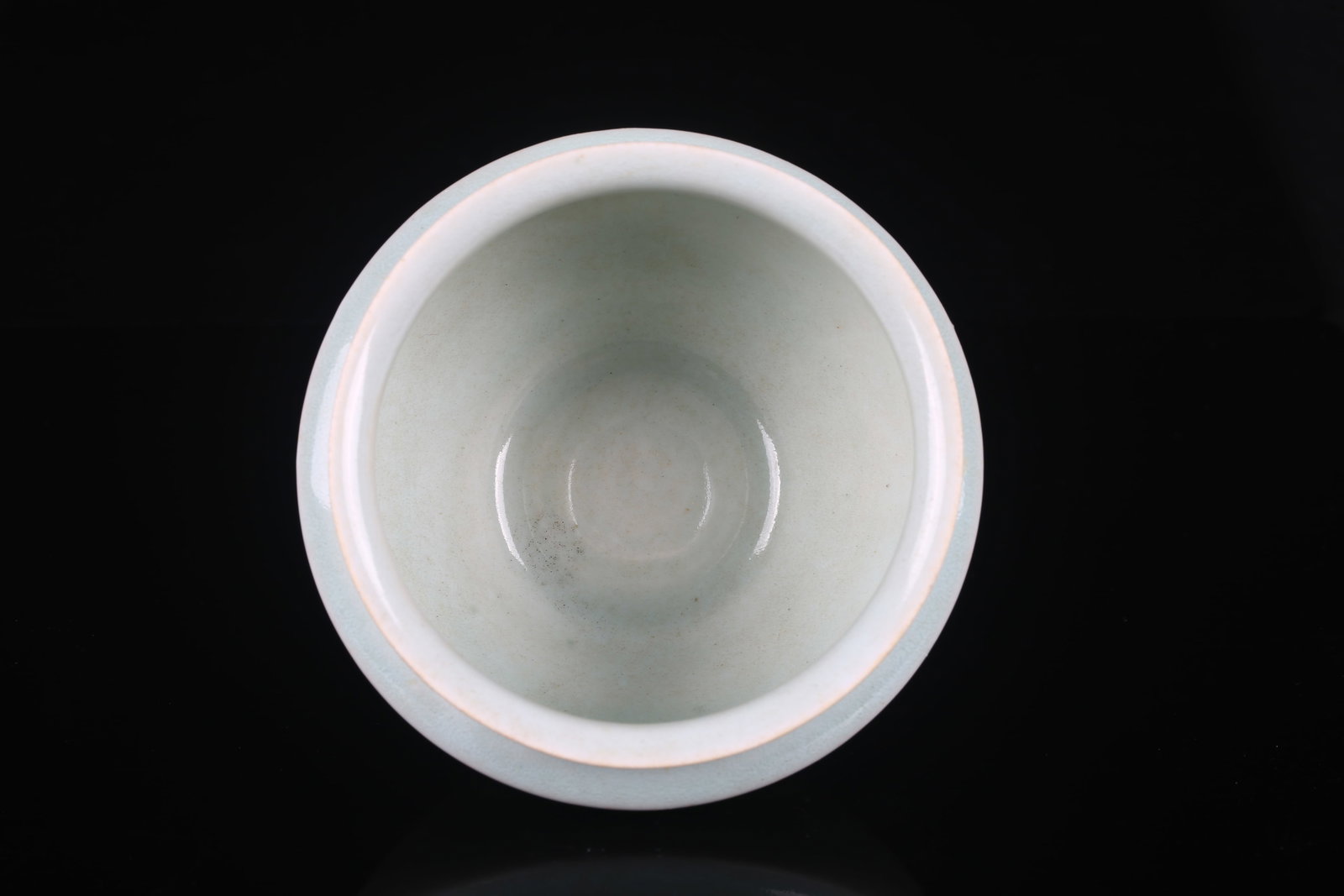 A Small Qingbai Glazed Jar - 6