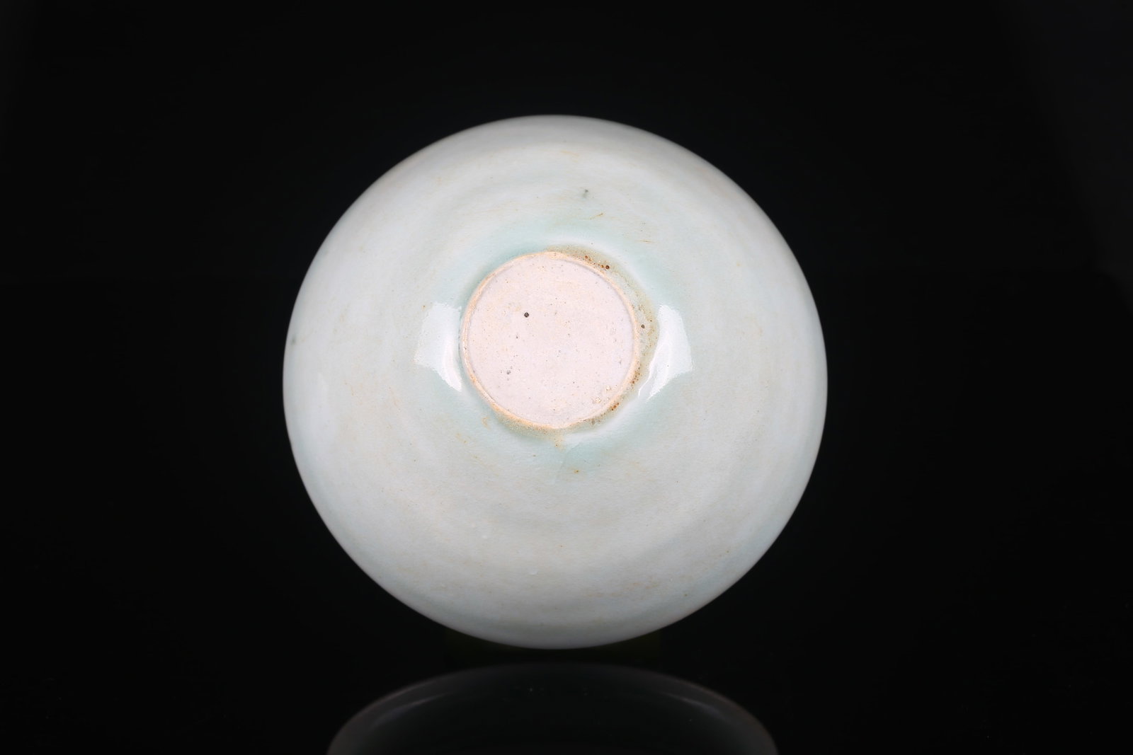 A Small Qingbai Glazed Jar - 8