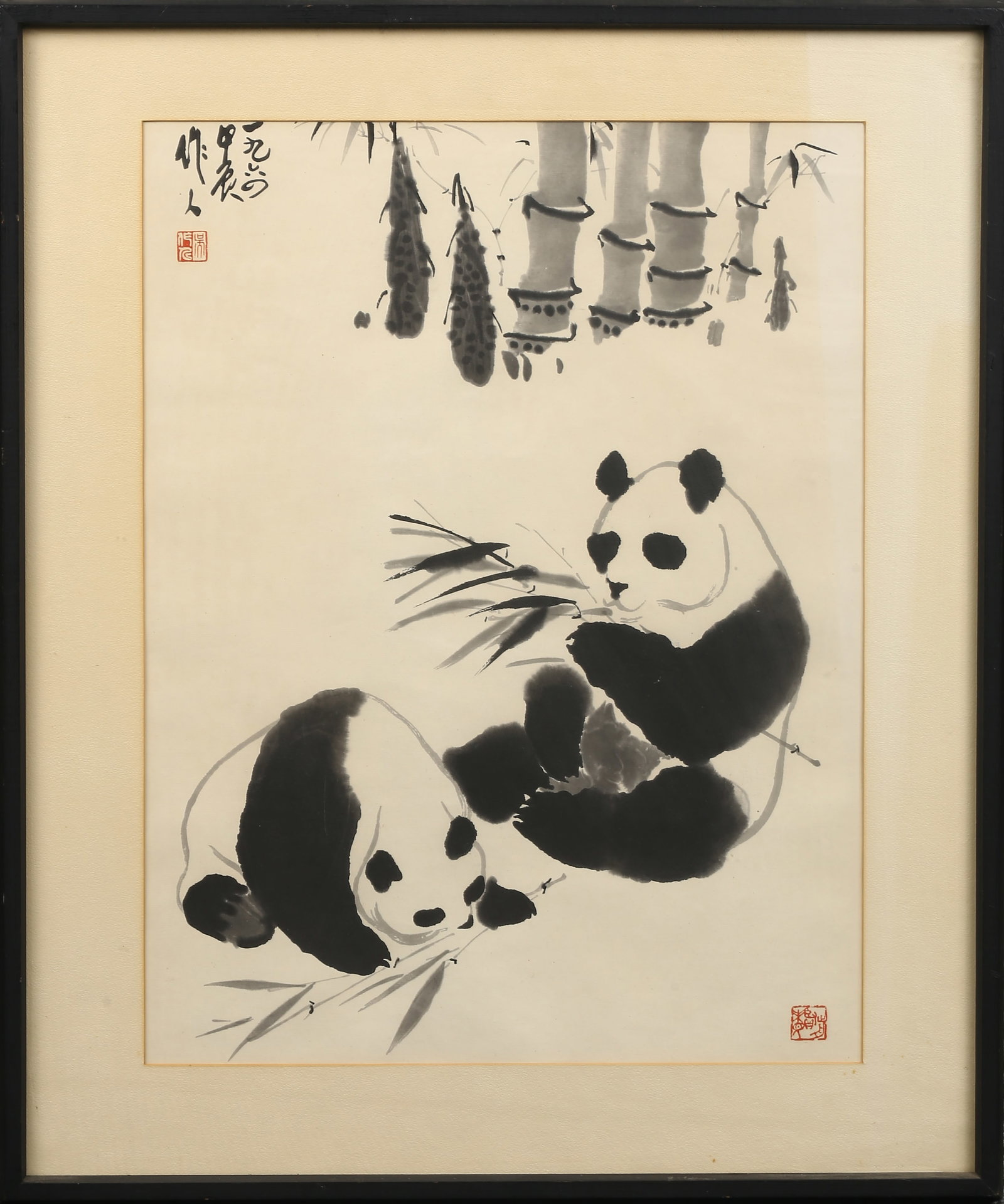 A Chinese Woodblock Print of Panda: 吳作人 貓熊 木板水印 鏡6 Inscribed and signed Wu Zuoren. Height:19 1/2 in (49.5 cm)Width:14 3/4 in (37.5 cm) Provenance:Property from the Ch