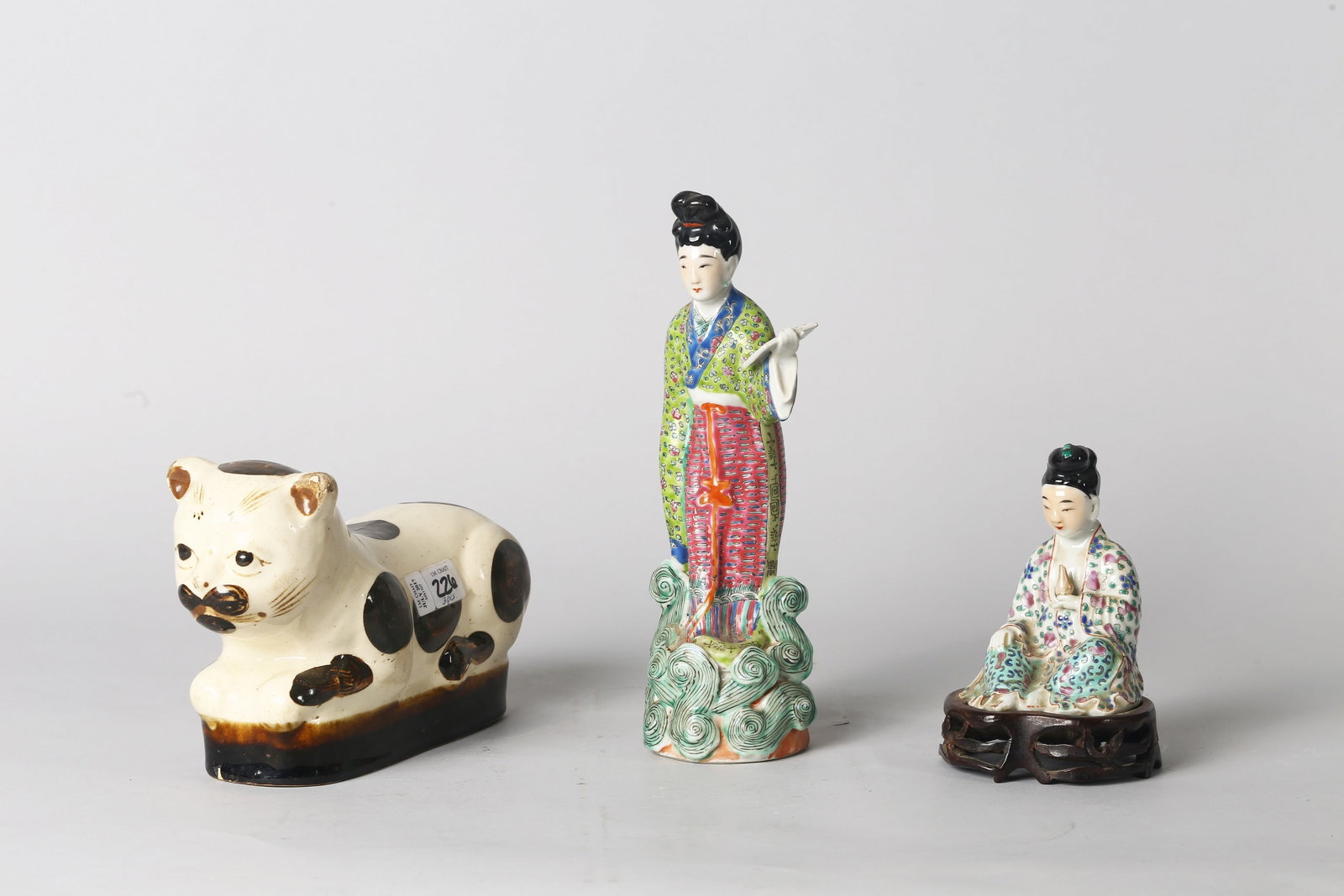 Three Chinese Porcelain Figures - 2