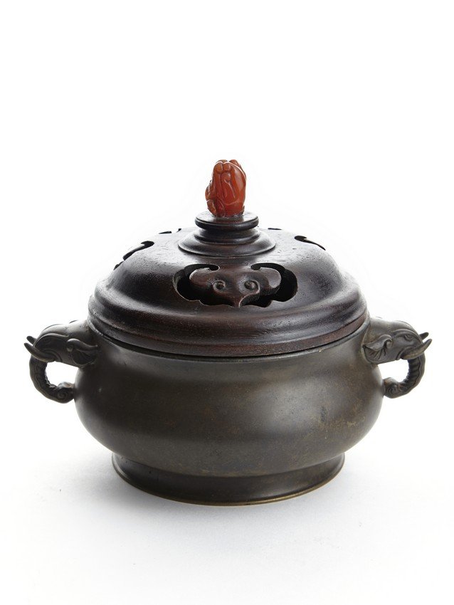 A BRONZE ELEPHANT HANDLE CENSER WITH AGATE FINIAL (1 of 7)
