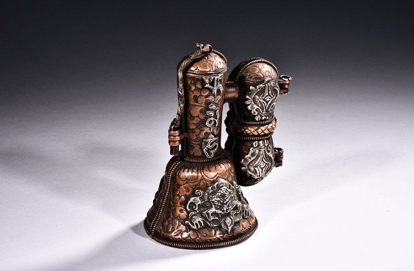 A BRONZE SILVER VAJRA, VAJRA BELL, AND CASE (1 of 5)