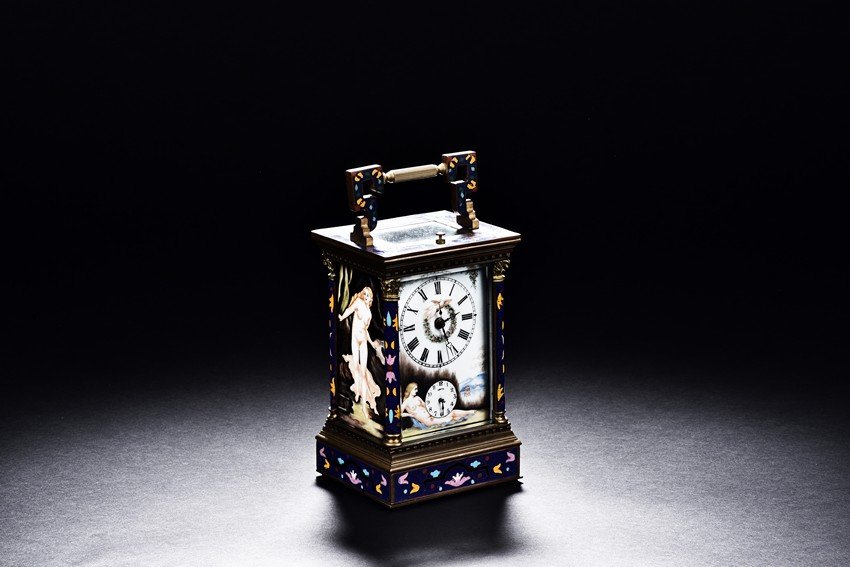 AN EUROPEAN CLOISONNE ENAMEL CLOCK (1 of 8)