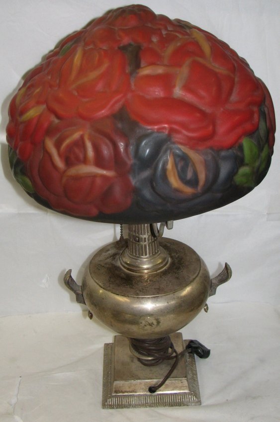 PAIRPOINT PUFFY LARGE TABLE LAMP: LARGE PAIRPOINT PUFFY LAMP WITH BOSE THE SHADE & THE SILVERPLATED BASE SIGNED WITH THE PAIRPOINT SIGNATURE & THE BASE HAS THE PAIRPONT MFG. MARK AS WELL. THE LAMP MEASURES 23 INCHES IN HEIGHT ON THE B