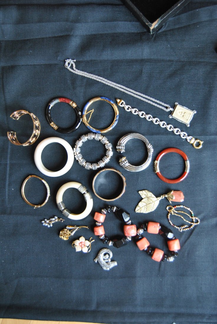 Bag of Mic. Bracelets: Bag of Mic. Bracelets