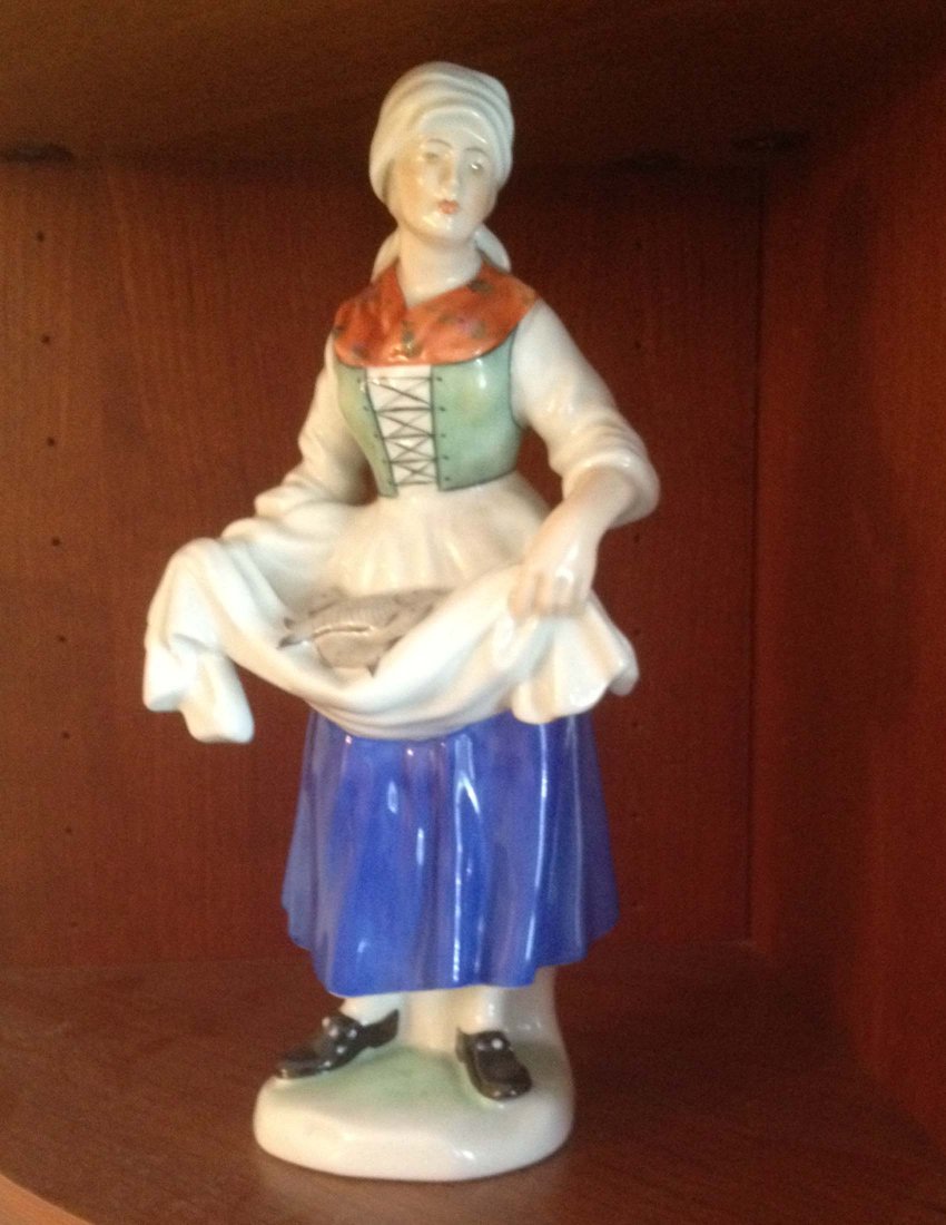 Herend Figure Fishseller Woman: Herend Figure Fishseller Woman, ht 10". From the estate of Mavis Lopater, to benefit the Hans and Mavis Lopater Foundation