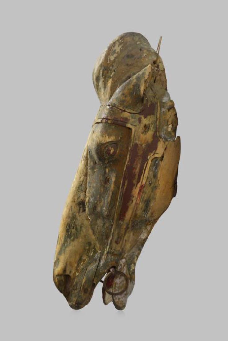 Early Carved Folk Art Horse Head in old painted (1 of 6)