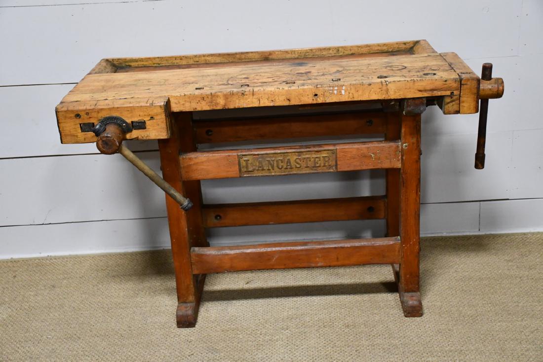 Wooden Work Bench 32