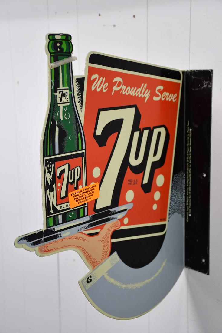 Vintage 7 Up Flange Sign 18 1/2" x 15 1/4": Vintage 7 Up Flange Sign 18 1/2" x 15 1/4"