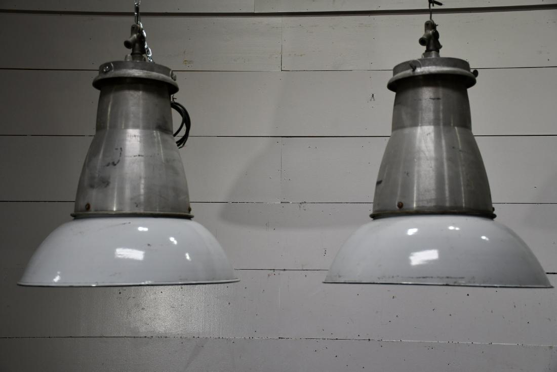 Industrial Hanging Light (1 of 2)