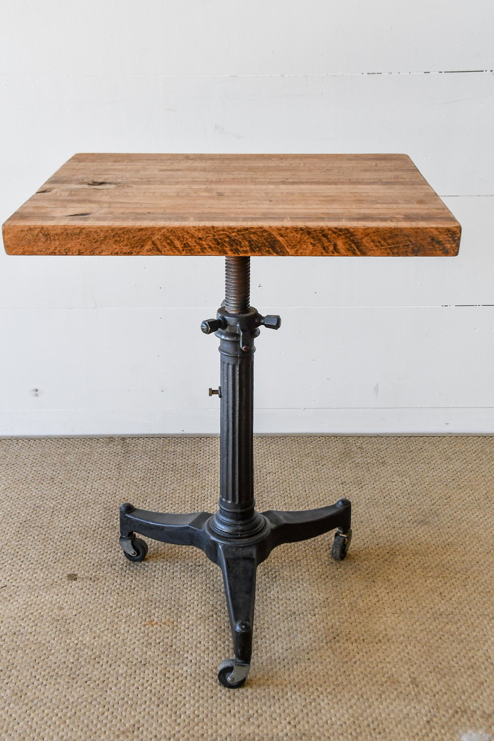 Industrial Work Stand on Casters 33"H, 25 1/2" x: Industrial Work Stand on Casters 33"H, 25 1/2" x 23"