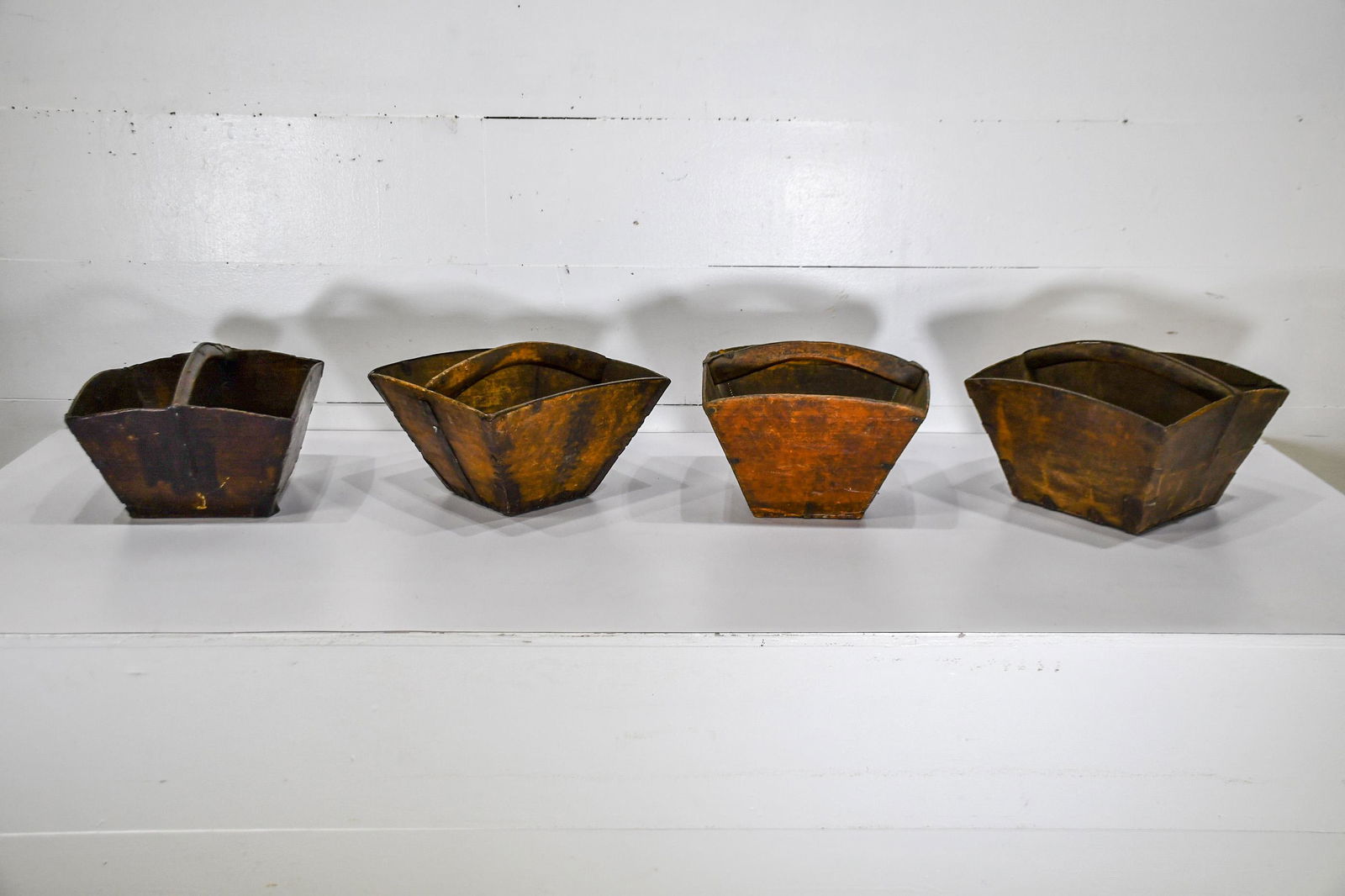 4-Pc Early Gathering Tote Lot 10"H,   17"  x   16" (1 of 11)