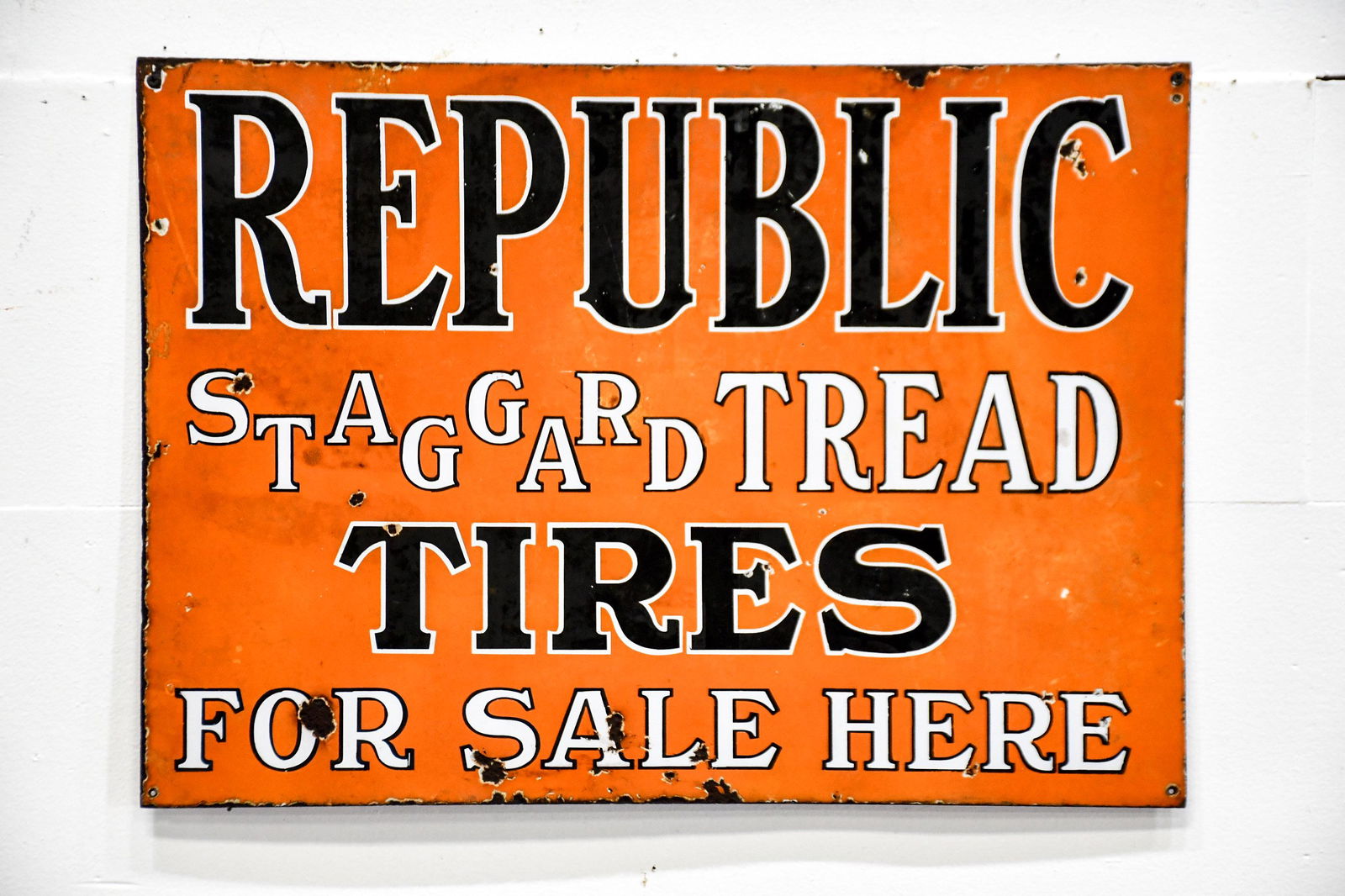 DSP Republic Tire Sign 20"  x   28" (1 of 4)