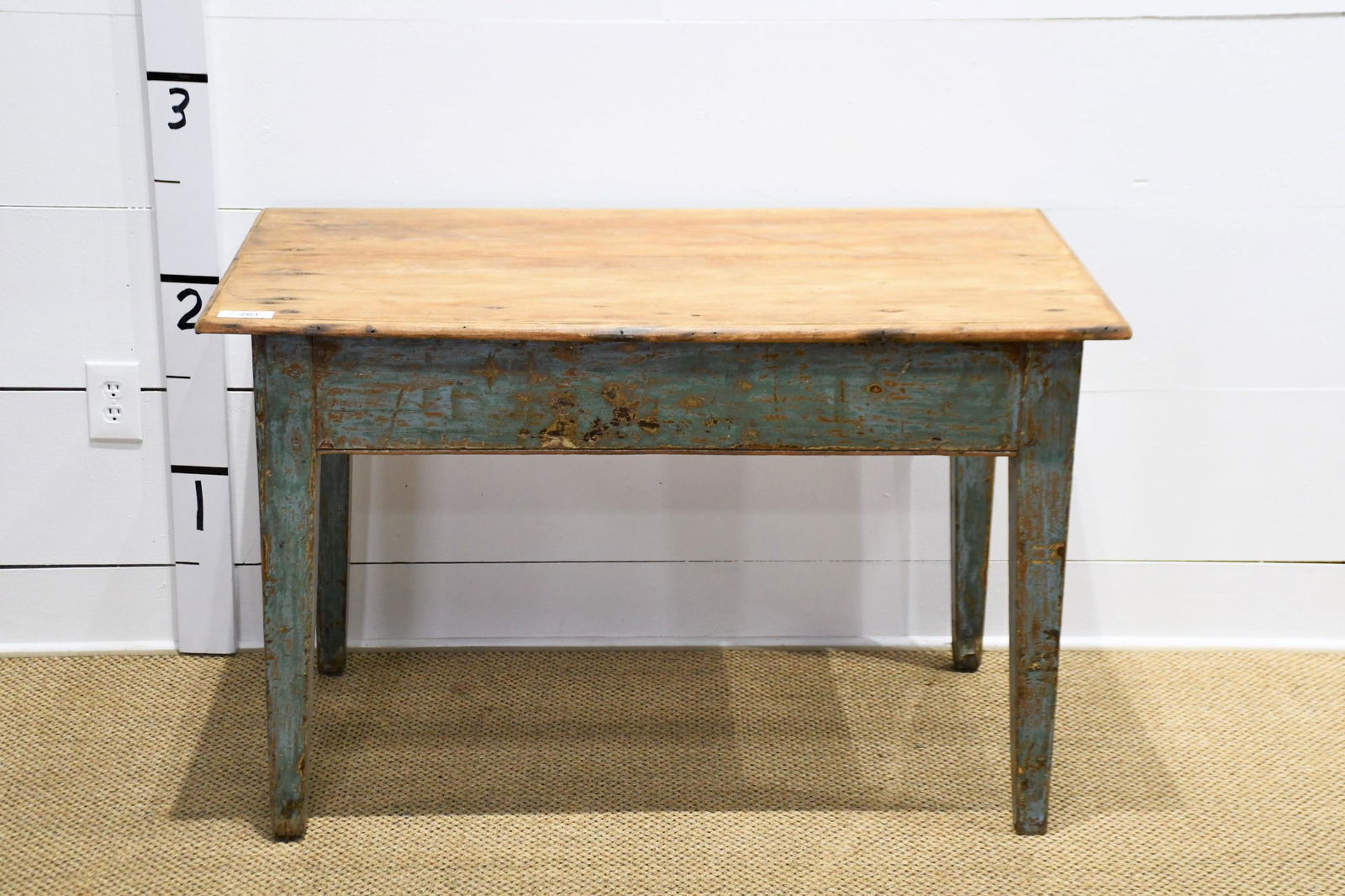 French Painted Farm Table 29"H,   46 1/4"L,   26 1/2"W (1 of 6)