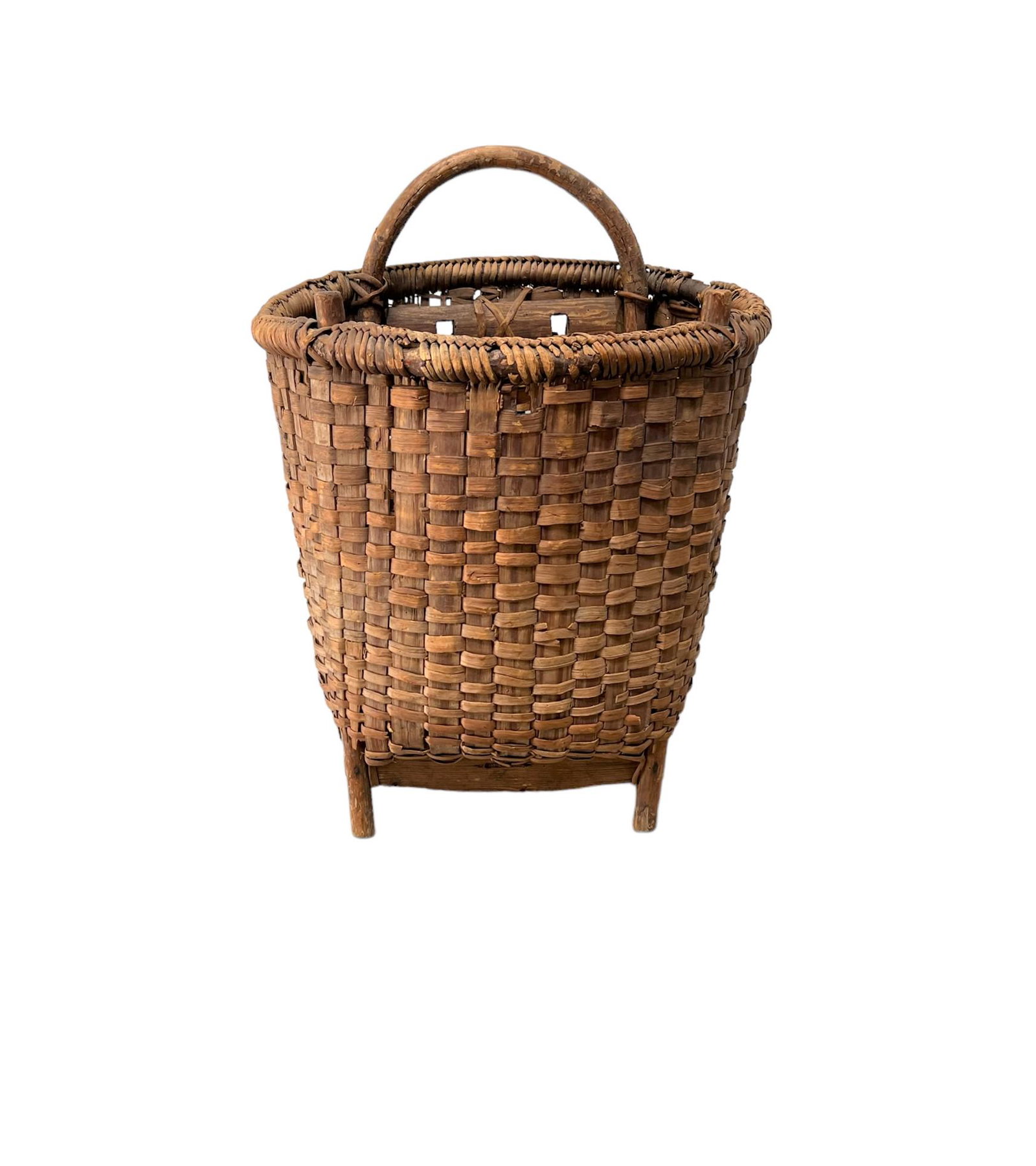 Pa. Gathering Basket 28"H x 20 1/2" x 21 1/2": Pa. Gathering Basket 28"H x 20 1/2" x 21 1/2"