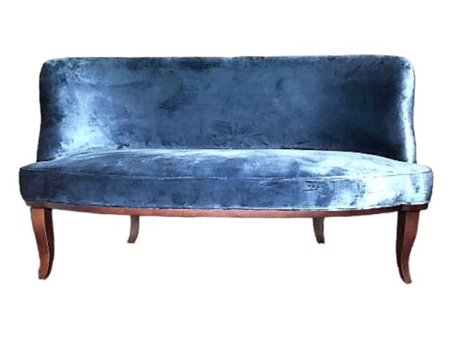 Badari Lungarno Love Seat Blue Velvet: Badari Lungarno Love Seat Blue Velvet wood base. 64" x 30" deep x 36" tall. 19" FTS