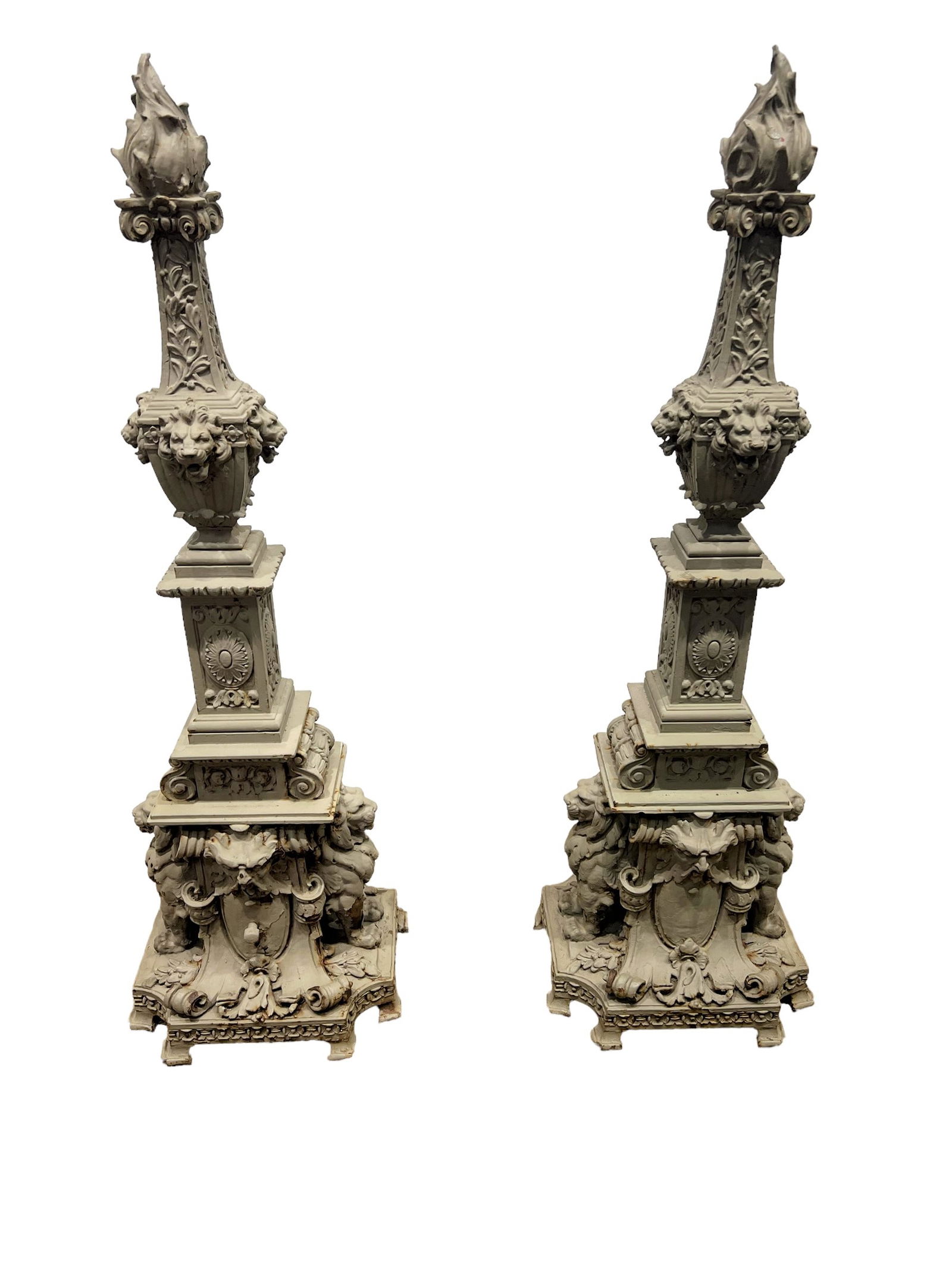 Pair Of Cast Iron Gate Finials W/ Lions 48"h X 16 1/2"l X 13 1/2"w Auction