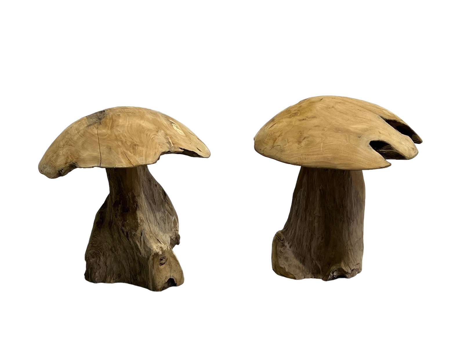 2pc. Lot of Teak Wood Garden Mushrooms 15 1/2"H, 14 1/2" diam. / 16 1/2"H, 14 1/2" diam.: 2pc. Lot of Teak Wood Garden Mushrooms 15 1/2"H, 14 1/2" diam. / 16 1/2"H, 14 1/2" diam.