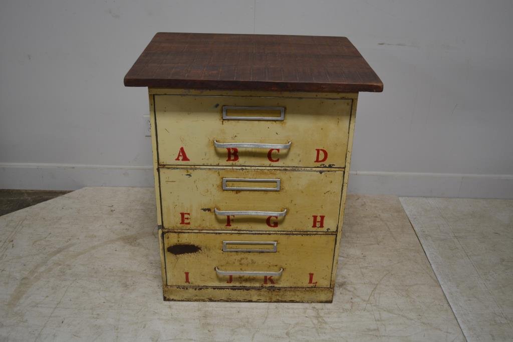 3 Drawer Industrial Stand 37 1/2"H, 32"L, 26 1/4"W: 3 Drawer Industrial Stand 37 1/2"H, 32"L, 26 1/4"W