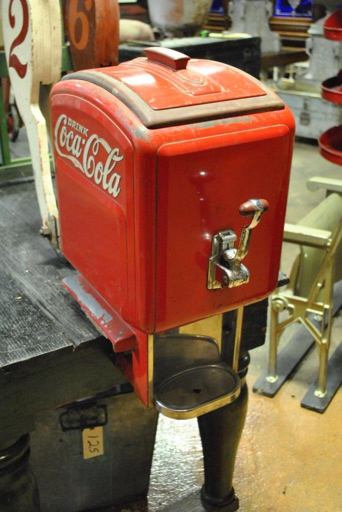 Coca-Cola Fountian Display: Coca-Cola Fountian Display