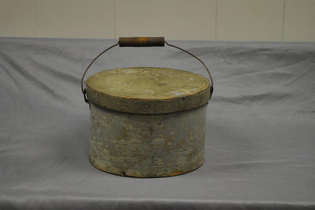 Painted Pantry Box 6"H, 9 1/4" round: Painted Pantry Box 6"H, 9 1/4" round