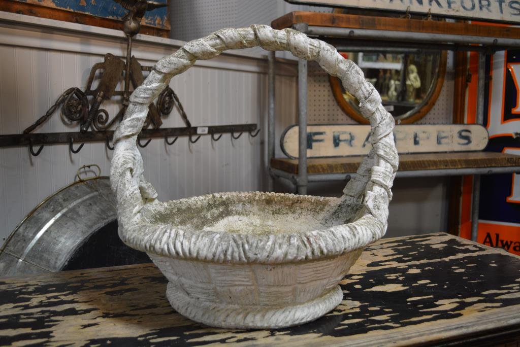 Concrete Garden Planter: Concrete Garden Planter