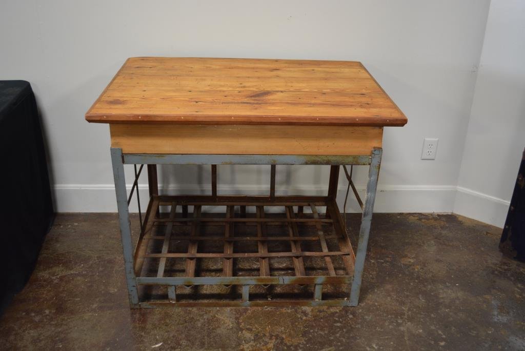 Industrial Work Table 34"H, 43"L, 31 1/2"W: Industrial Work Table 34"H, 43"L, 31 1/2"W