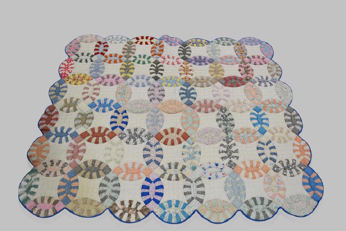 Double Wedding Ring Quilt 75"  x   64" (1 of 2)