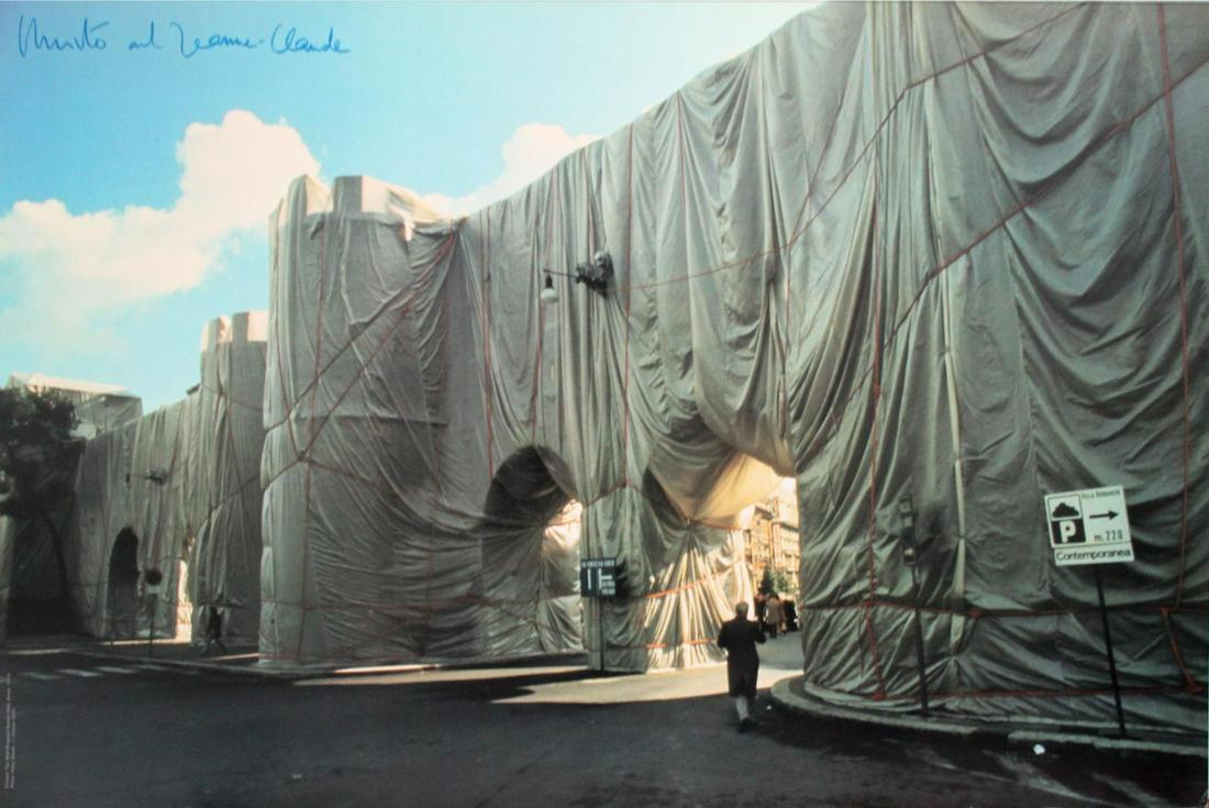 Christo - Wrapped Roman Wall (1 of 2)