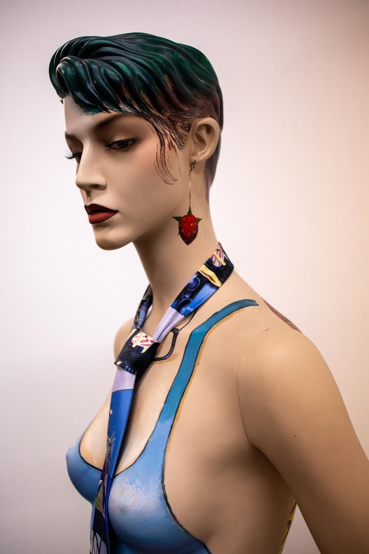 Ferjo - Hand painted Mannequin - 5