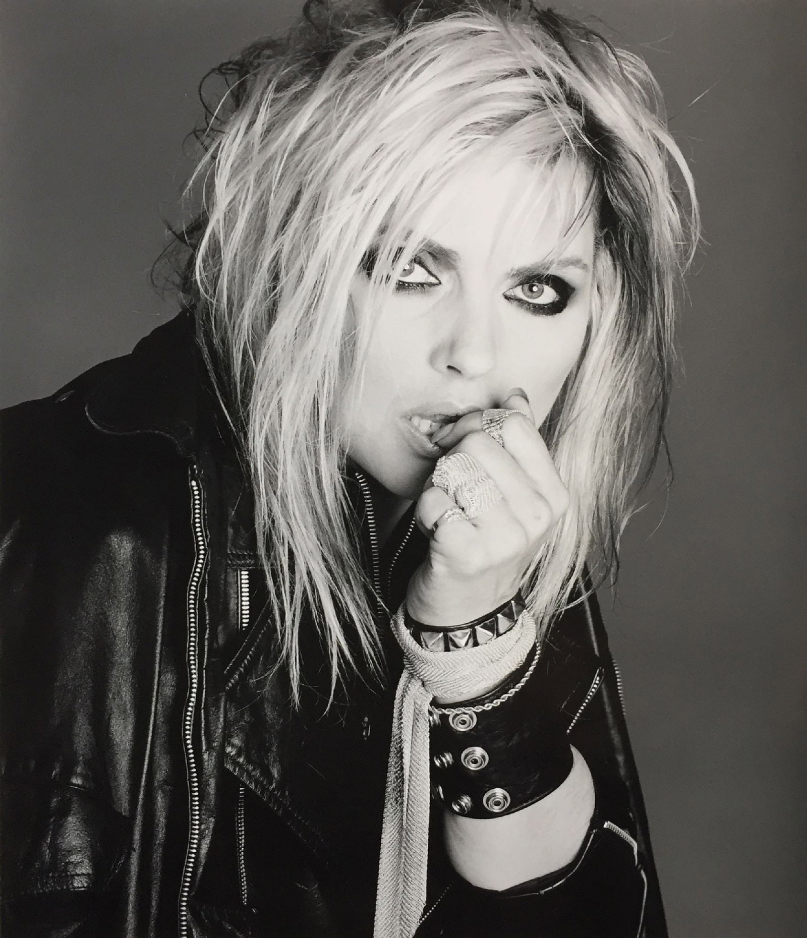 Francesco Scavullo - Deborah Harry (Song I portfolio): Artist: Francesco Scavullo Title: Deborah Harry (Song I portfolio) Year: 1986/2004 Dimensions: 24 x 20 in. Publisher: the Motion Picture Group, Inc. Suite: Song I portfolio Medium: Gelatin Silver