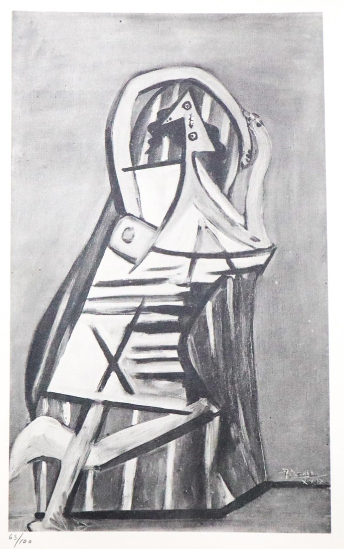 Pablo Picasso - Femme en chemise dans un fauteuil: Artist: Pablo Picasso Title: Femme en chemise dans un fauteuil Dimensions: 8.5in. by 11in. Edition: From the rare limited edition Suite: Pablo Picasso by Eugenio D'Ors Medium: Lithograph on paper