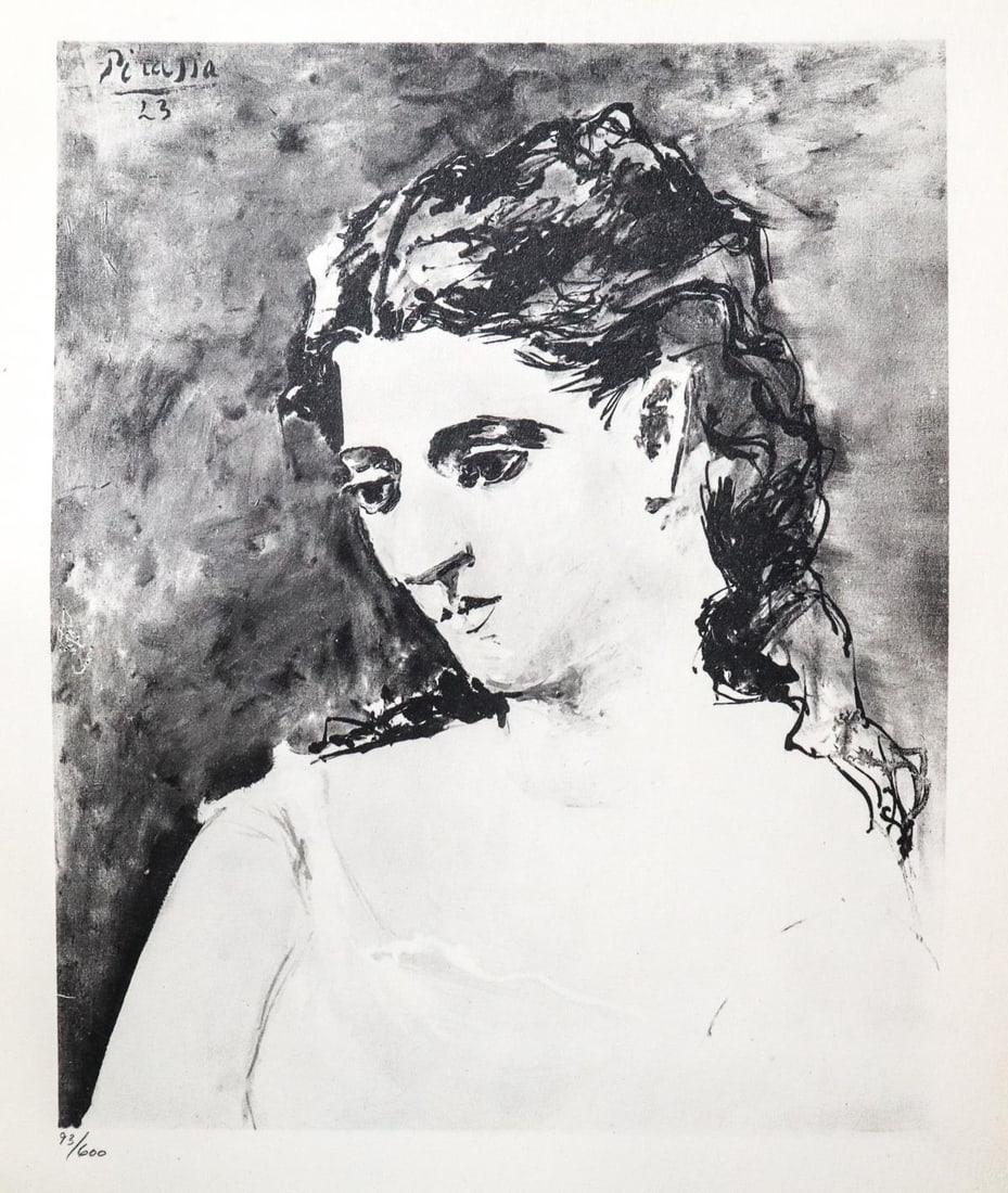 Pablo Picasso - Portrait de femme: Artist: Pablo Picasso Title: Portrait de femme Dimensions: 8.5in. by 11in. Edition: From the rare limited edition Suite: Pablo Picasso by Eugenio D'Ors Medium: Lithograph on paper Condition: