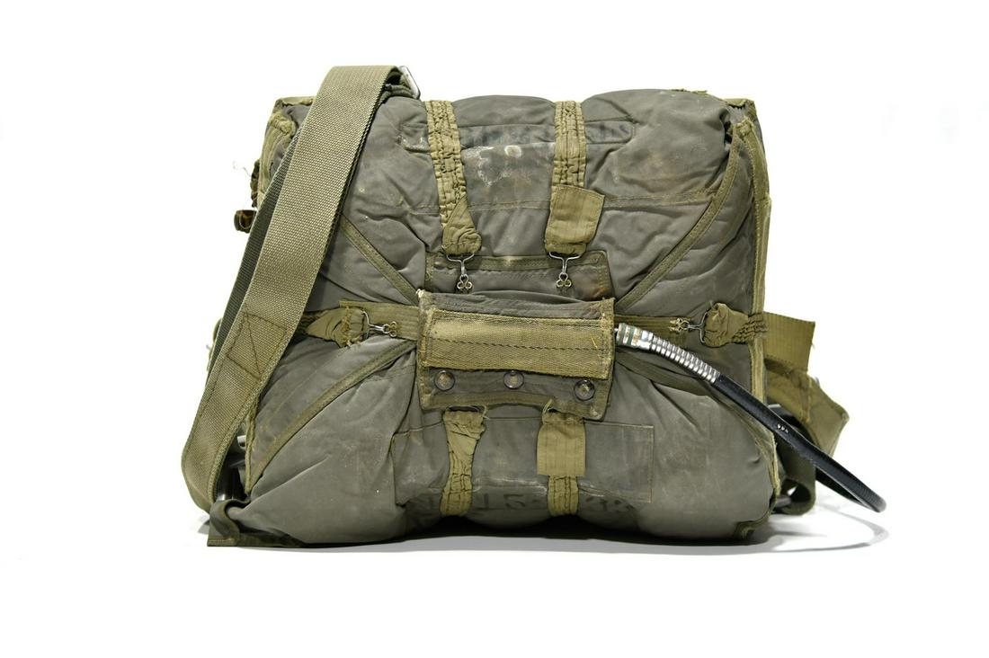 U.S. Military Aviator Airplane Seat Parachute (1 of 3)