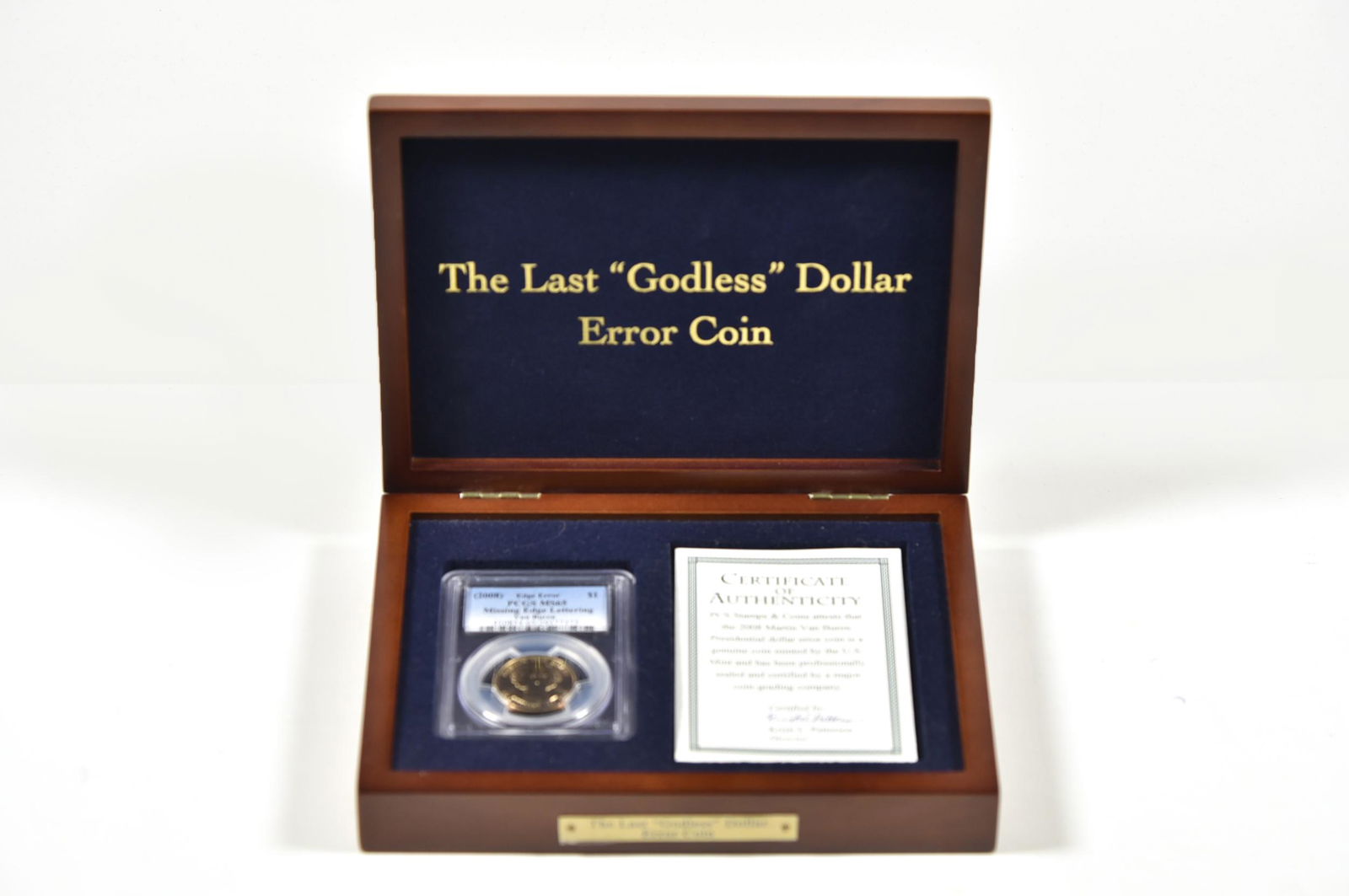 The Last Godless Dollar Error Coin in Case (1 of 4)
