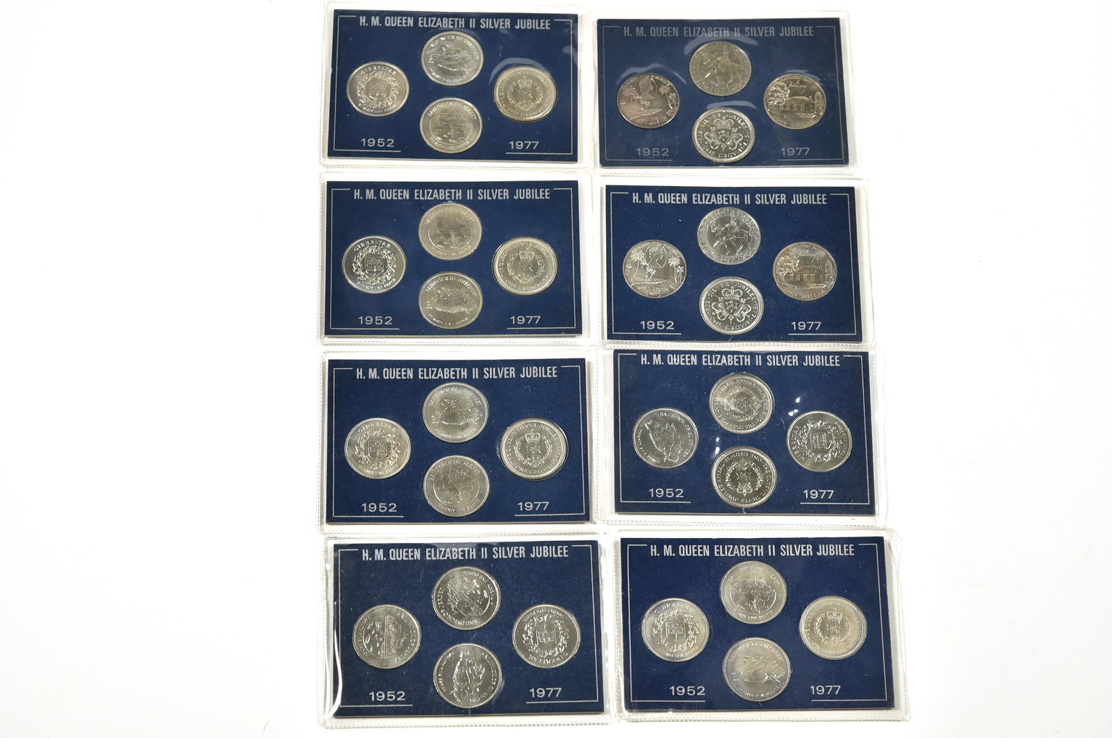 H.M. Queen Elizabeth II Silver Jubilee Twenty-Five (1 of 7)