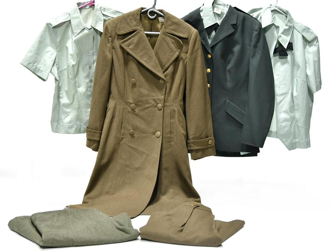 Original Cold War U.S. Army Womenâ€™s Uniform (1 of 1)