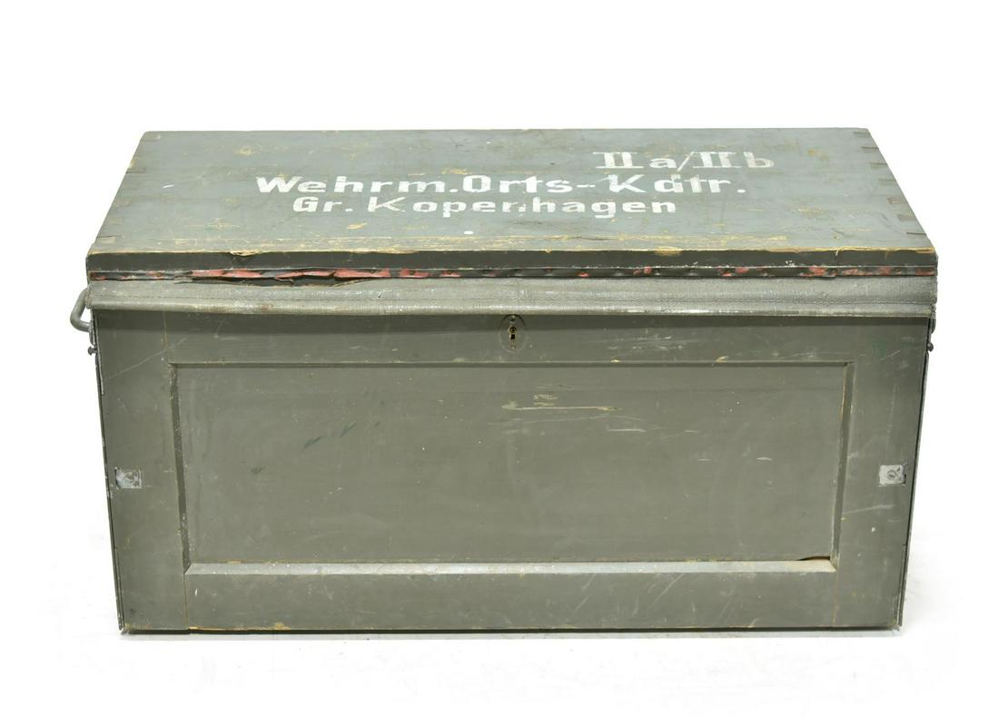 Original WWII German Army Personnel Chest (1 of 2)