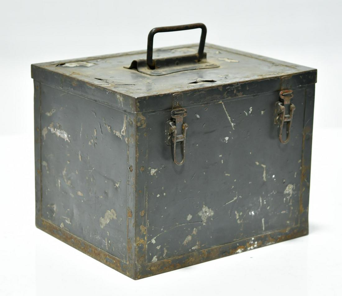 Original WWII German Mechanics Supply Container (1 of 8)