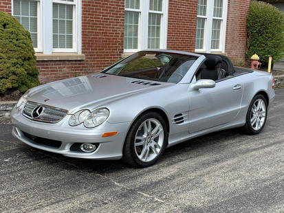 2008 Mercedes-Benz SL550 Convertible: 2008 Mercedes-Benz SL550 Convertible - Offered Without Reserve - There is NO ESTIMATE on this item. - Unique power retractable hardtop with panoramic glass roof | 5.5 L V-8 engine with automatic trans