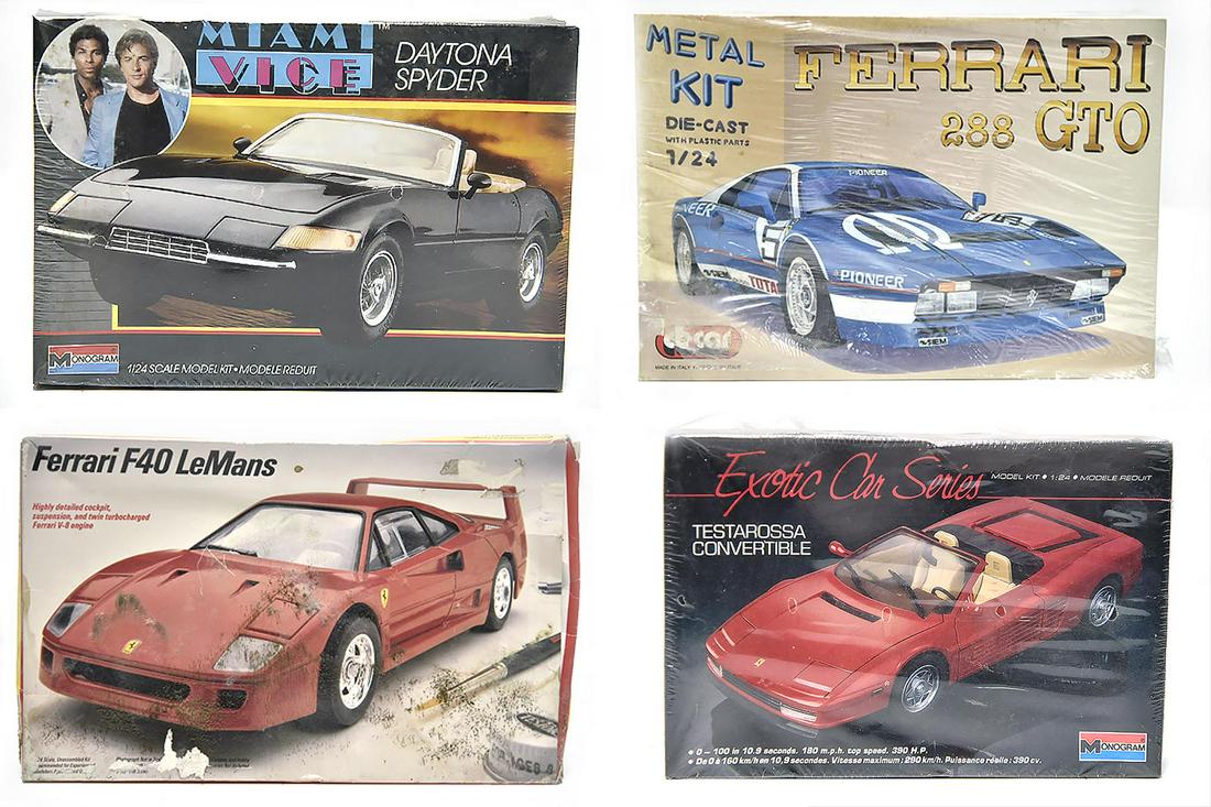 4 Ferrari and Daytona Spyder Plastic Models (1 of 12)