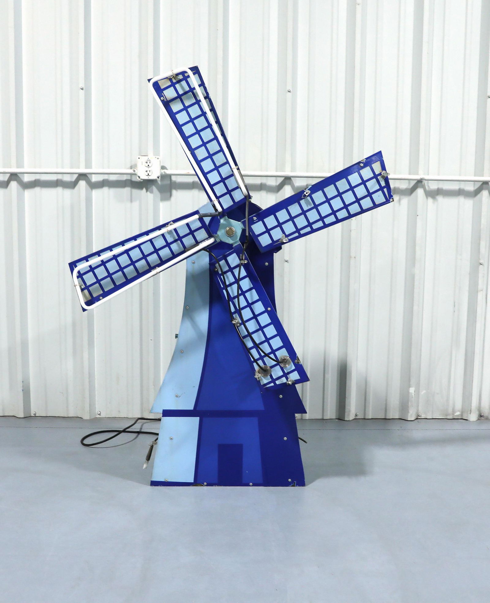 Dutch Windmill Motorized Porcelain Lighted Neon Can (1 of 10)