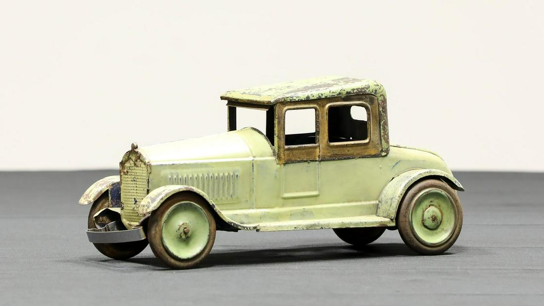 Dayton Friction Toy Opera Coupe Pressed Steel Toy (1 of 6)