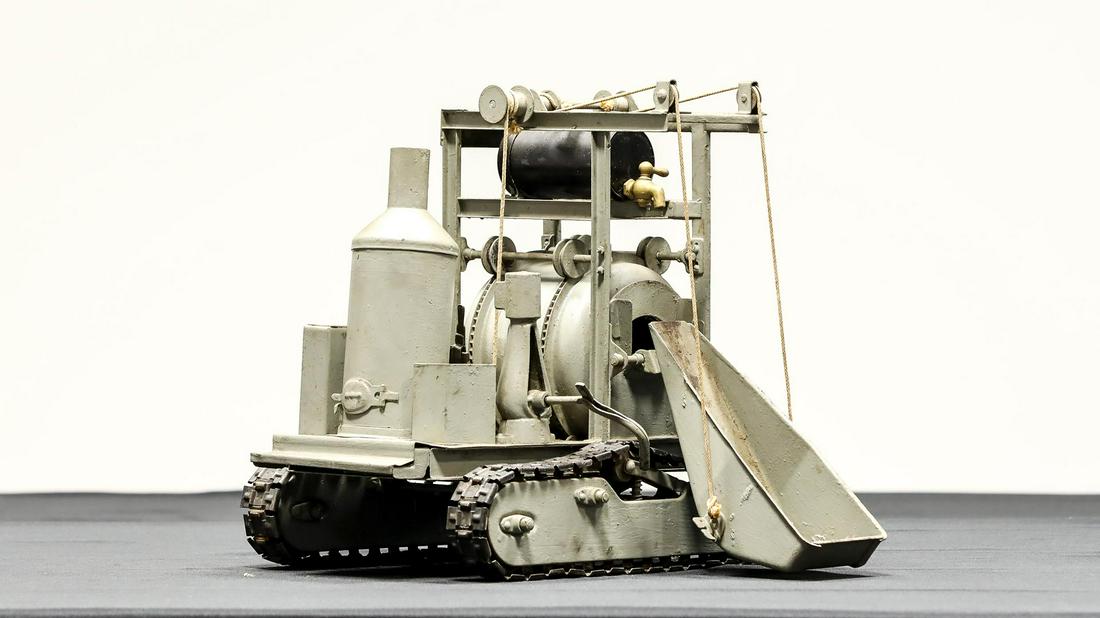 Buddy L Concrete Mixer #280 on Treads Pressed Steel Toy (1 of 12)