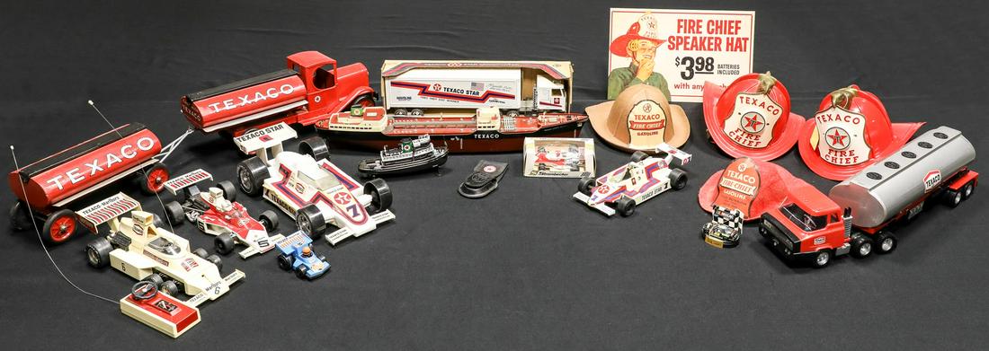 Large Assortment of Texaco Promotional Items (1 of 9)