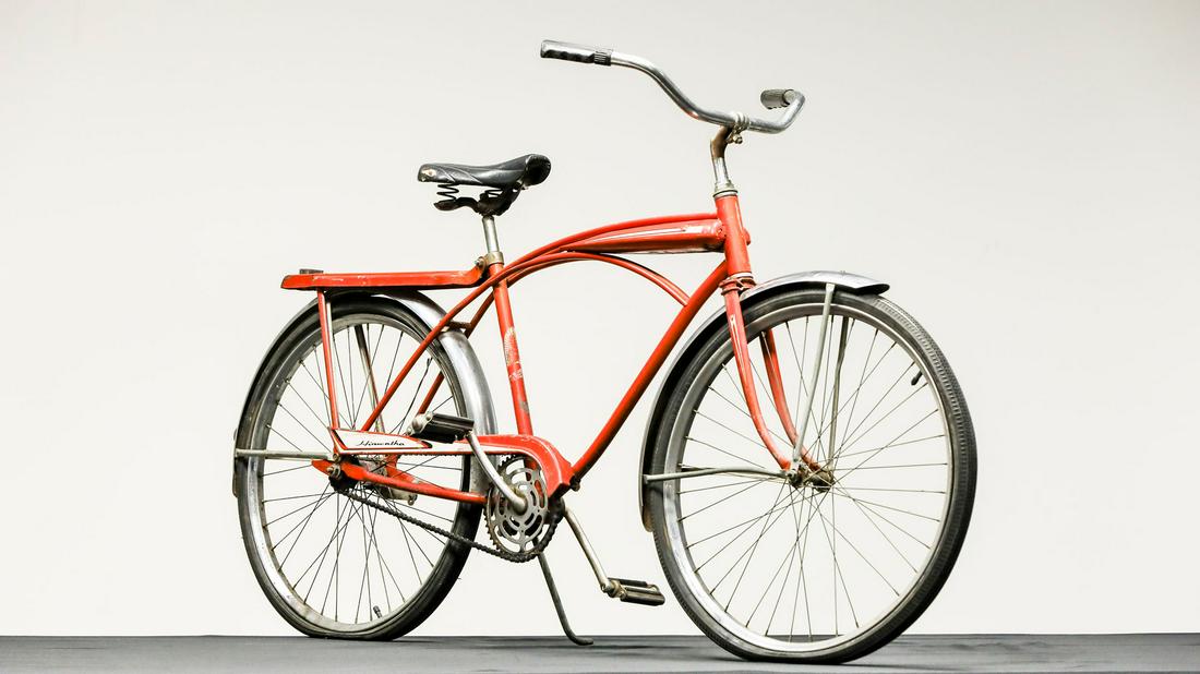 Hiawatha-Gambles Boy's Bicycle (1 of 6)