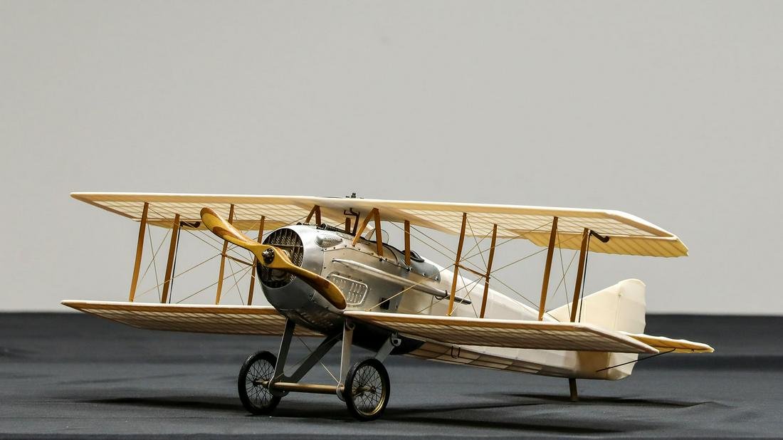 Spad S.XIII Fighter Plane Static Model (1 of 10)
